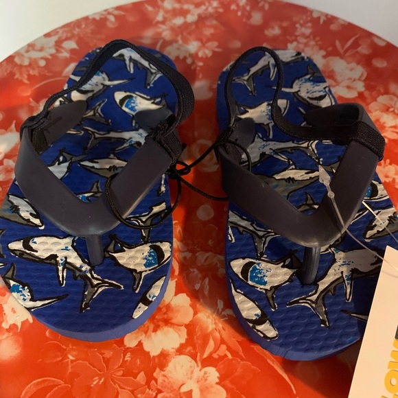 NEW Shark Elastic Back Toddler Flip Flop Sandals - Picture 2 of 6